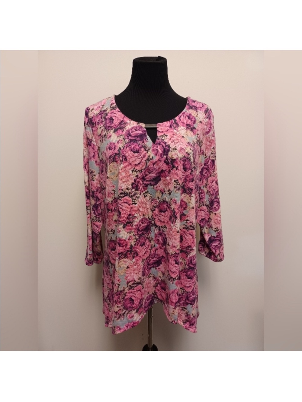 Zac & Rachel Rose Print Keyhole Tunic in Pink and Magenta
